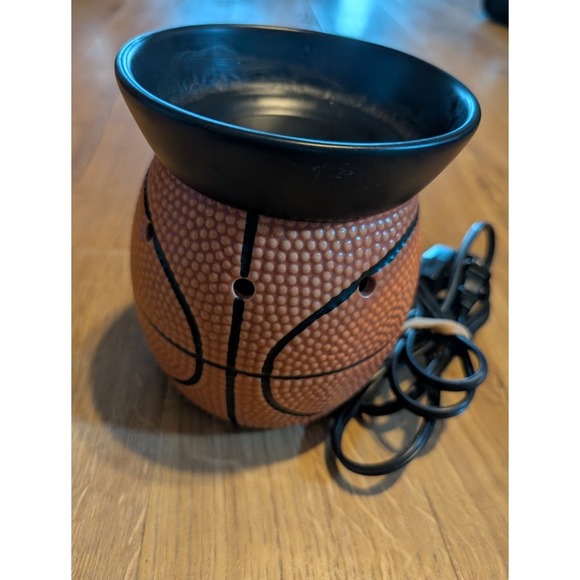 Scentsy Basketball Wax Warmer Electric‎ Home Fragrance Decor - Picture 1 of 6